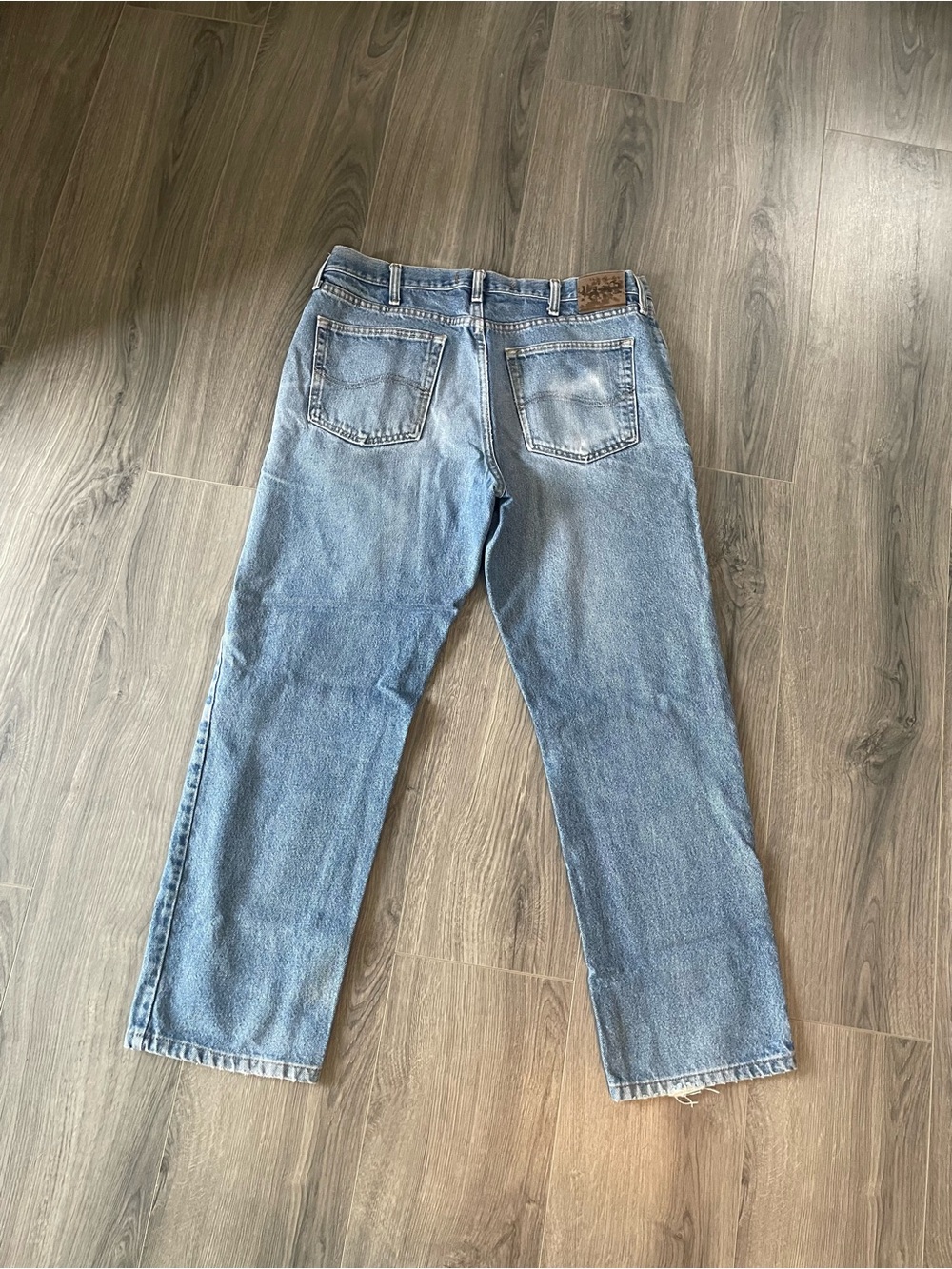 Lee Denim jeans men’s size 36x32 straight leg regular fit distressed light wash